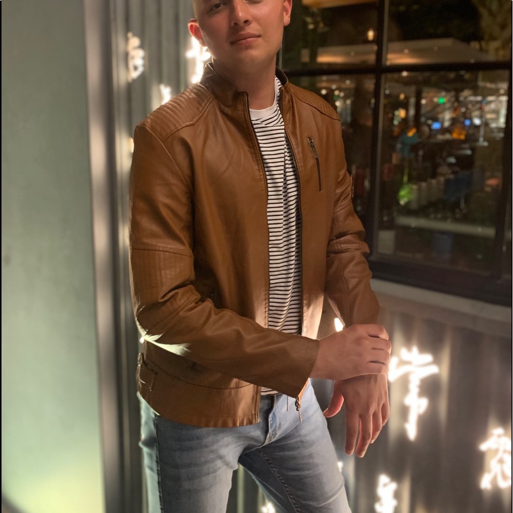 Meet your Posher, Kyle